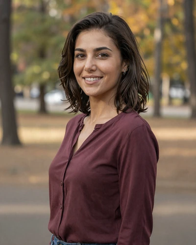 Lusine, a confident Armenian woman from Gyumri seeking meaningful connection on Skobbler dating