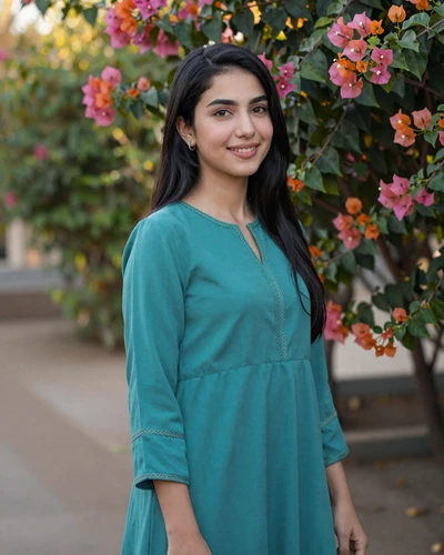 Layla, a warm Yemeni woman from Mukalla seeking genuine connection on Skobbler Asian Dating